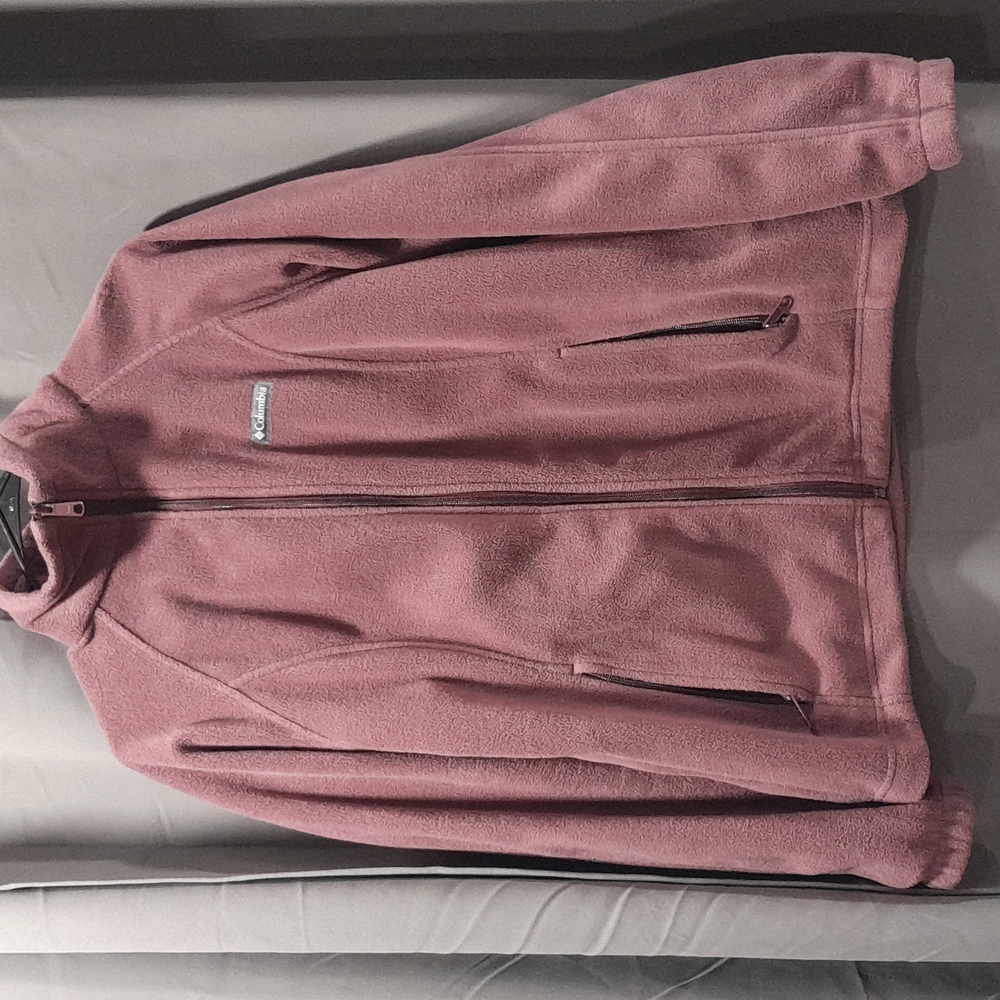 Columbia sweater